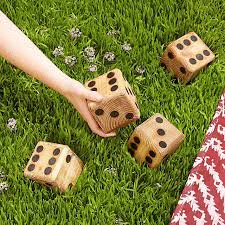 Giant lawn dice